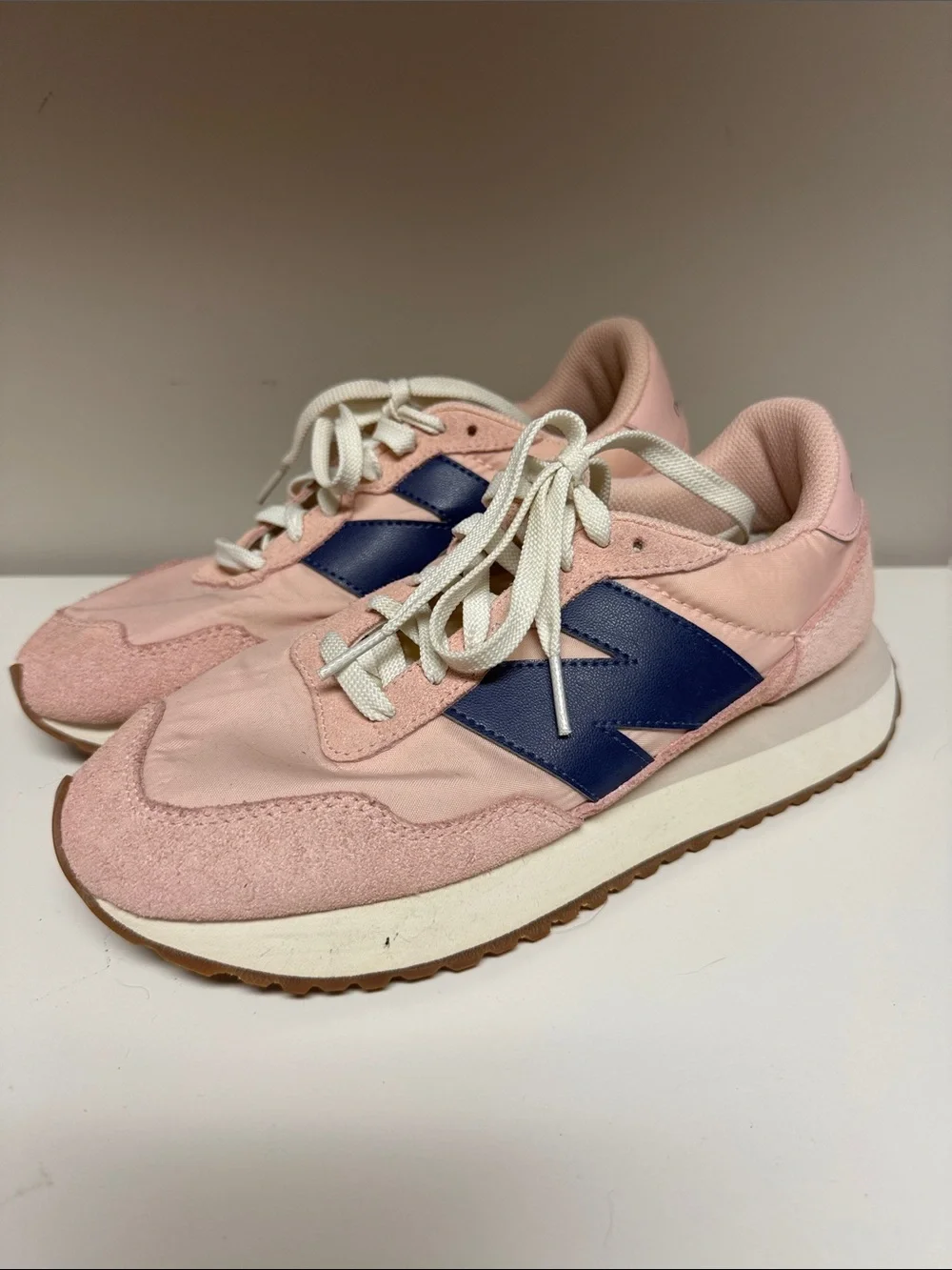 Women’s New Balance 237, Pink/Blue, Size 8US